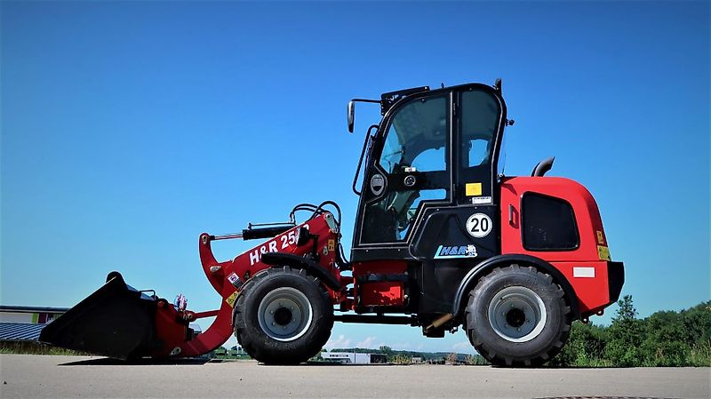 H&R 2512 Radlader kompakter Hoflader Lader