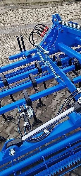 Namyslo Saatbettbereitung / Seedbed cultivator / Combiné de préparation / Agregat uprawowy Milan 5 m